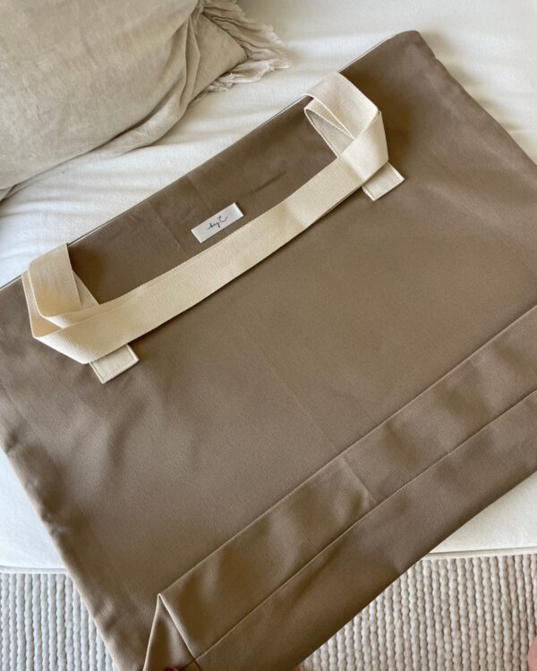 Shopper aus Baumwollstoff in Beige mit cremefarbenen Henkeln