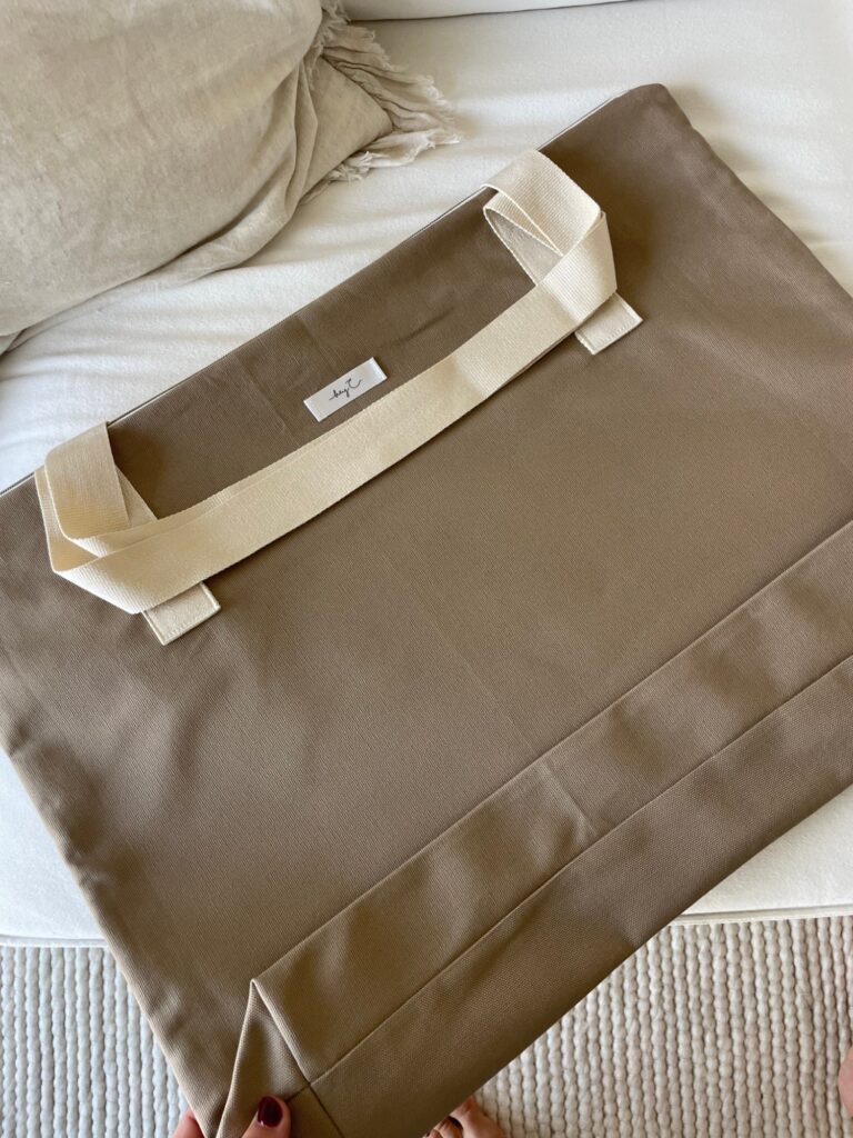 Shopper aus Baumwollstoff in Beige mit cremefarbenen Henkeln